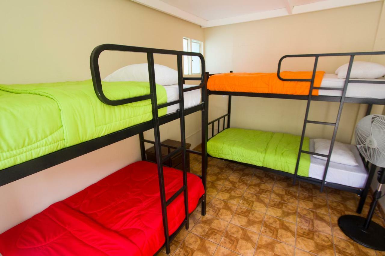 Andes Backpackers Albergue *